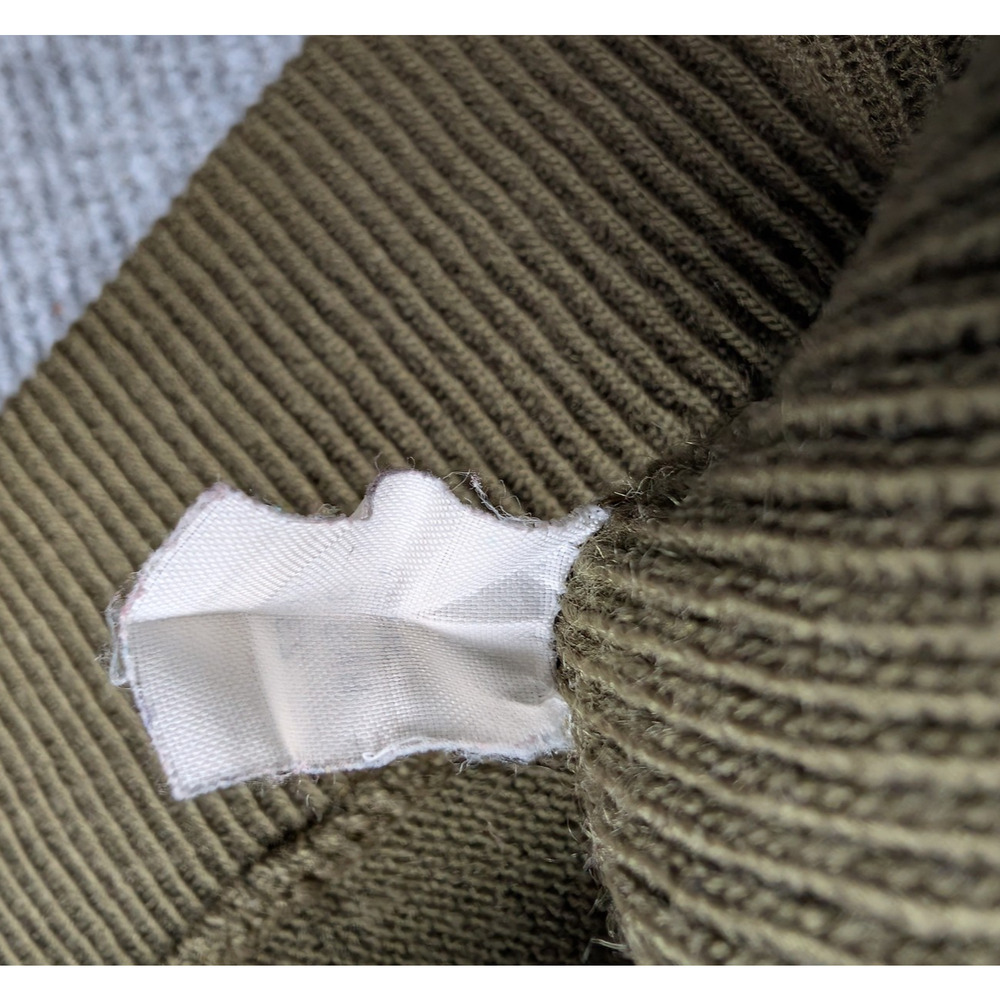 Vintage Izod Cardigan Mens Large Sweater Retro Preppy USA Made Acrylic Green - Picture 7 of 9